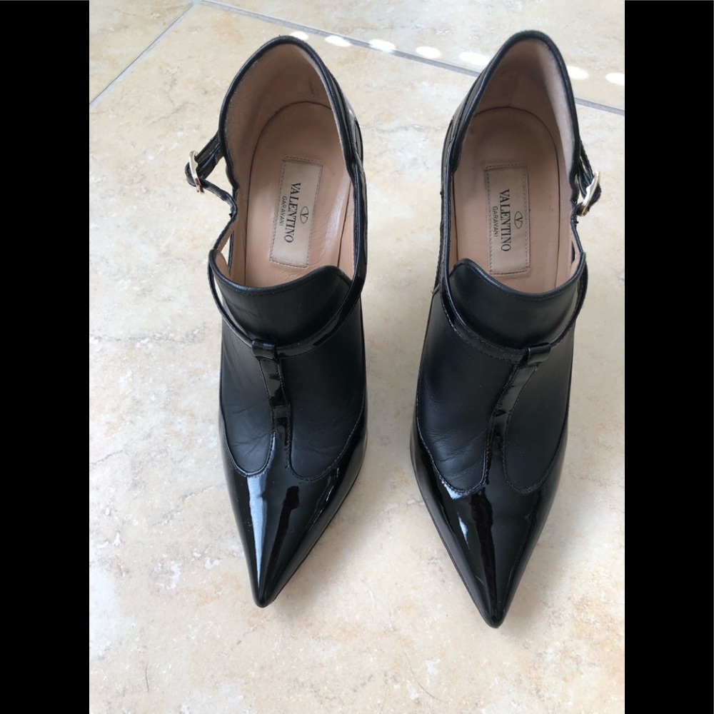 Valentino shoes size 36 4 inch heel